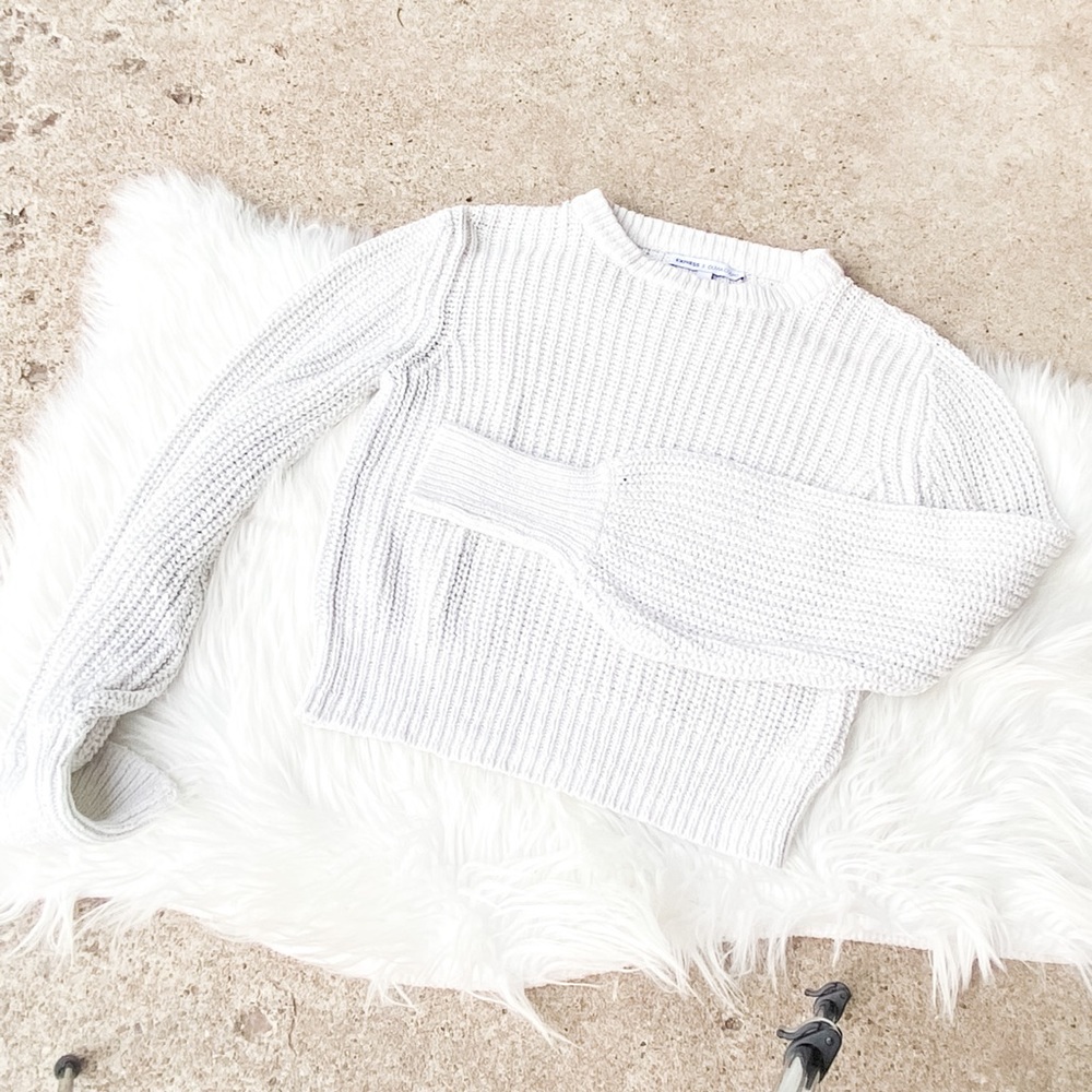 Express Cream Oatmeal Crop Top Volume Sleeve Sweater
